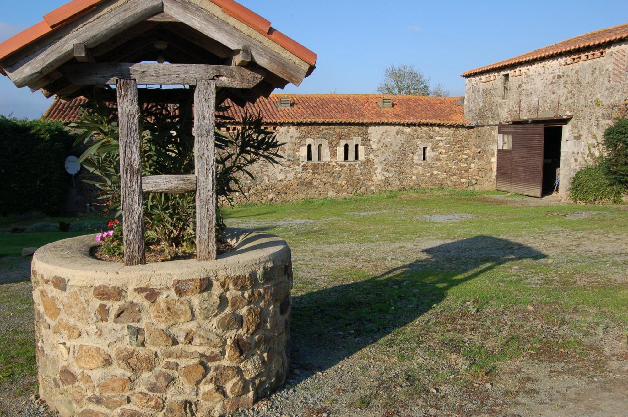 Chambre D'Hote Manoir De La Baudonniere Monsireigne Exterior photo